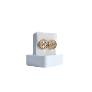 ARETES DE ORO 10 KT CON FORMA DE FLOR FIELD FLOWER